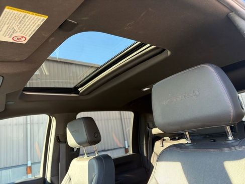 Used 2022 GMC Sierra 2500 AT4 w/ AT4 Preferred Package image 27