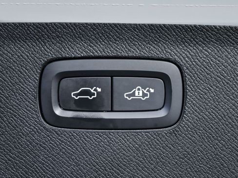 Certified 2023 Volvo XC90 B6 Plus w/ Protection Package Premier AWD/4WD image 35