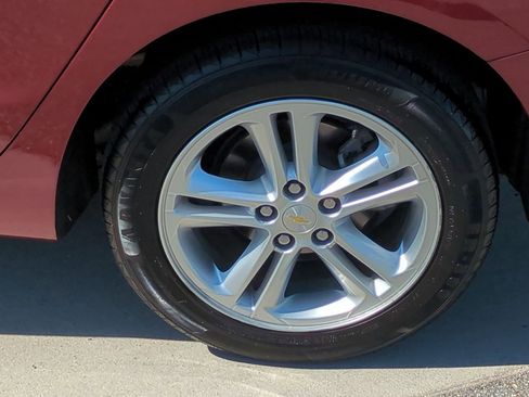 Used 2016 Chevrolet Cruze LT image 29