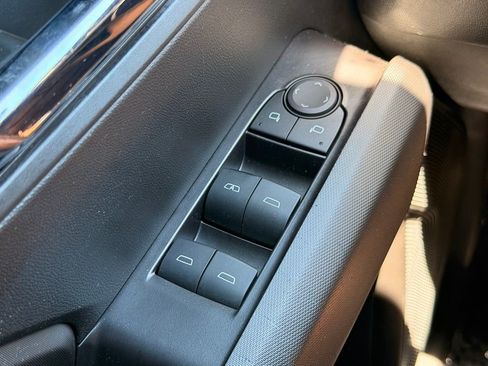 Used 2024 Chevrolet Colorado LT w/ LT Convenience Package RWD image 23