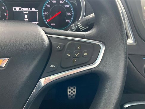 Used 2017 Chevrolet Malibu LT FWD image 24