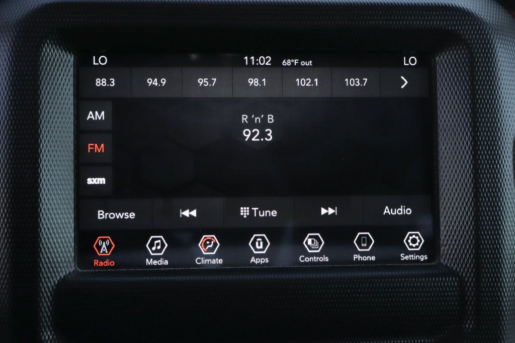 Used 2021 Jeep Wrangler Unlimited Rubicon AWD/4WD image 32