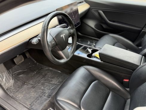 Used 2018 Tesla Model 3 image 24
