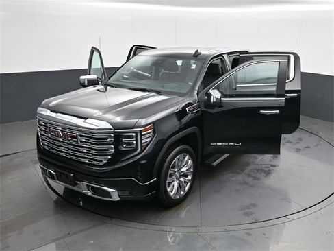 Used 2025 GMC Sierra 1500 Denali w/ Denali Reserve Package image 30