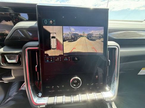 New 2026 GMC Yukon XL Elevation w/ Elevation Premium Package AWD/4WD image 13