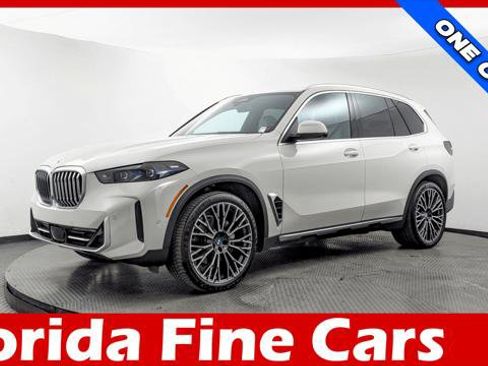 Used 2024 BMW X5 xDrive40i w/ Premium Package AWD/4WD image 1