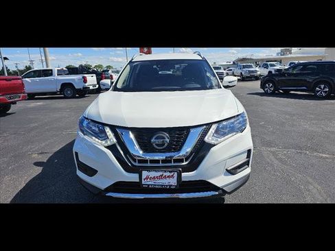 Used 2020 Nissan Rogue SV image 8
