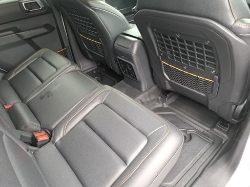 Used 2024 Ford Bronco Badlands AWD/4WD image 11