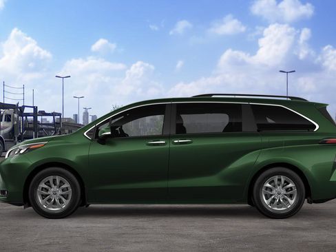 New 2026 Toyota Sienna XLE FWD image 6