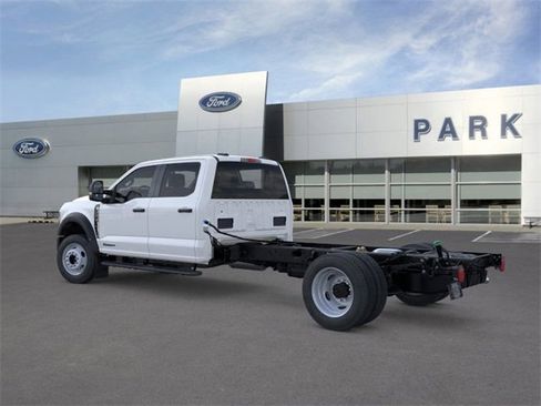 New 2025 Ford F550 4x4 Crew Cab Super Duty image 4