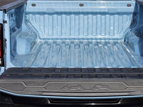 Used 2025 Chevrolet Colorado Z71 w/ Z71 Convenience Package 2 image 23