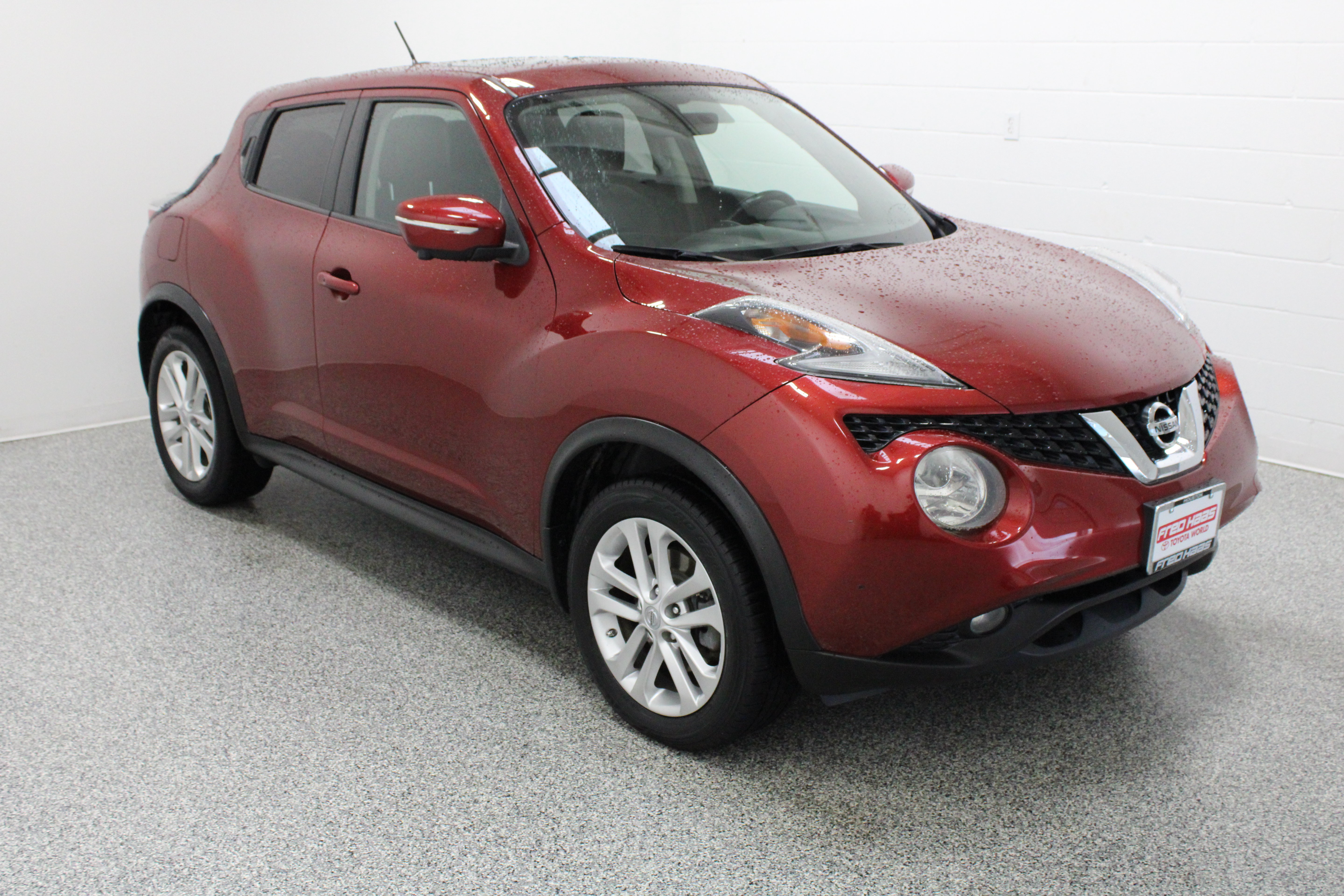 Used 2016 Nissan Juke SL FWD image 4