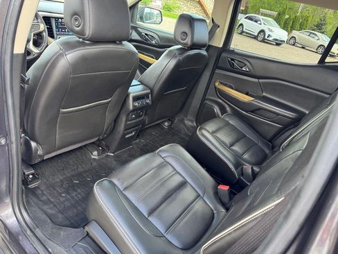 Used 2017 GMC Acadia Denali w/ Technology Package AWD/4WD image 21