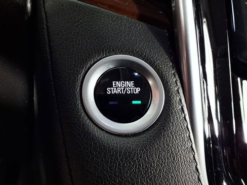 Used 2020 Cadillac Escalade Luxury RWD image 17