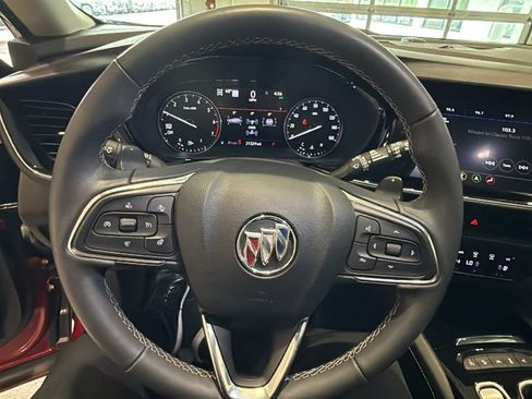 Used 2023 Buick Envision Avenir AWD/4WD image 32
