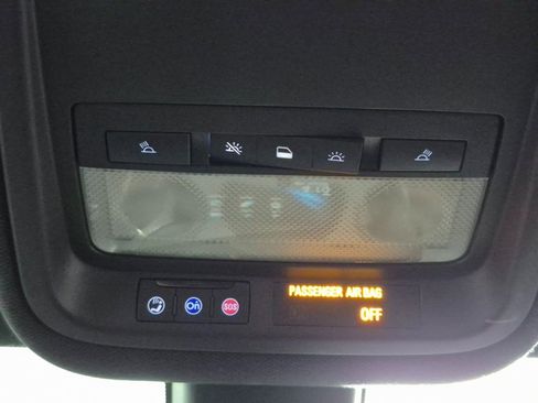 Used 2017 Chevrolet Cruze LT w/ Convenience Package image 20