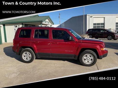Used 2017 Jeep Patriot Sport w/ Power Value Group image 1