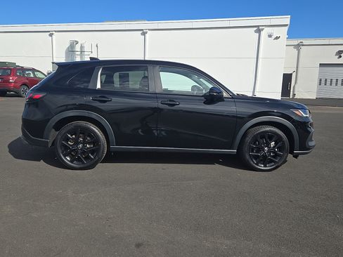 Used 2024 Honda HR-V Sport image 7