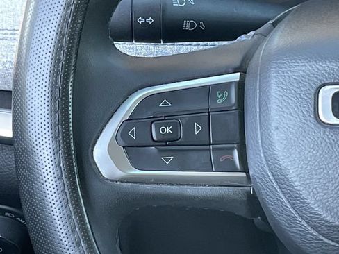 Used 2022 Jeep Compass Latitude AWD/4WD image 14