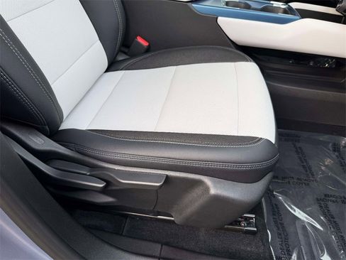 Used 2025 Chevrolet Equinox EV LT w/ Convenience Package image 15