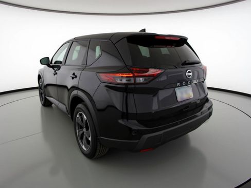 Used 2025 Nissan Rogue SV FWD image 6