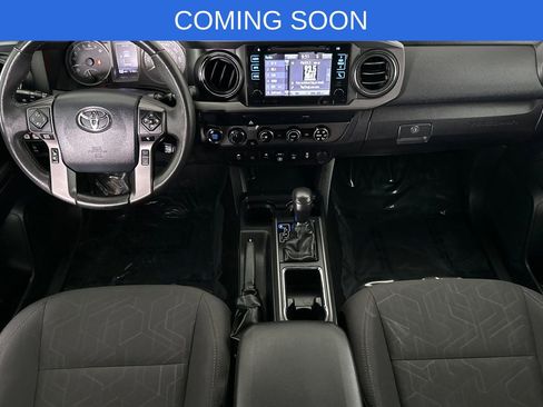 Used 2019 Toyota Tacoma TRD Off-Road image 14