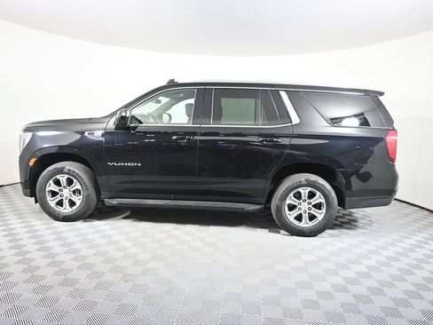 Used 2022 GMC Yukon SLE AWD/4WD image 3