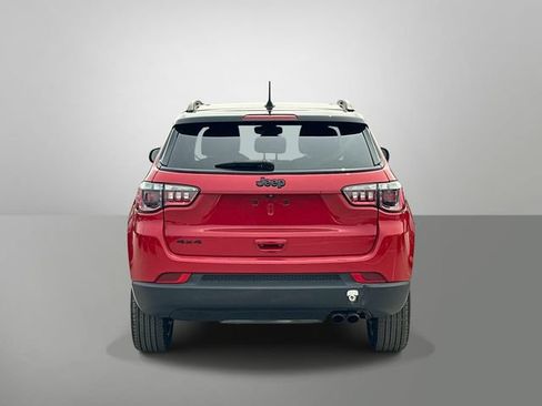 Used 2021 Jeep Compass Latitude w/ Sun and Sound Group AWD/4WD image 26