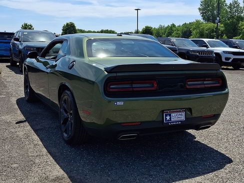 Used 2021 Dodge Challenger SXT w/ Blacktop Package RWD image 9