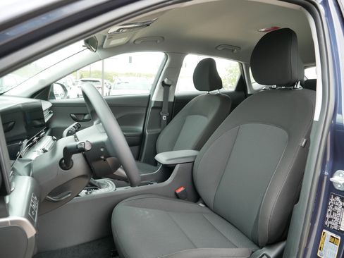 Certified 2025 Hyundai Kona SE AWD/4WD image 14