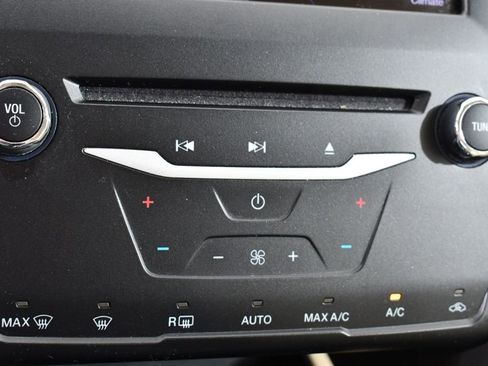 Used 2013 Ford Fusion SE FWD image 28