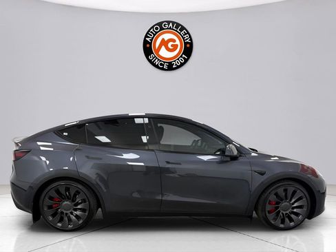 Used 2024 Tesla Model Y Performance image 8