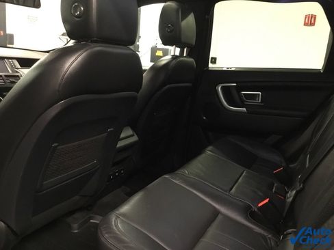 Used 2019 Land Rover Discovery Sport HSE image 29