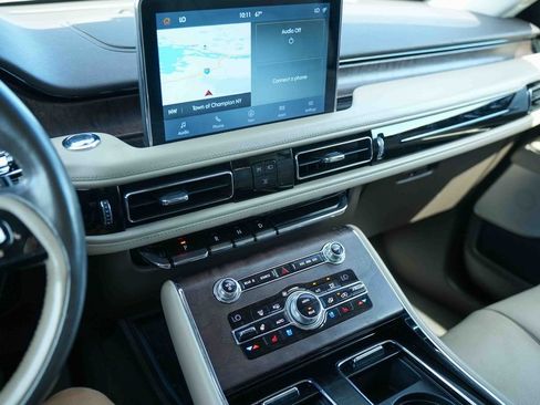 Used 2020 Lincoln Aviator Reserve w/ Equipment Group 202A AWD/4WD image 32