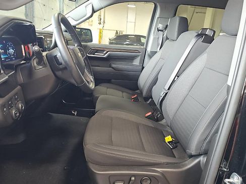 Used 2024 Chevrolet Silverado 1500 LT AWD/4WD image 17