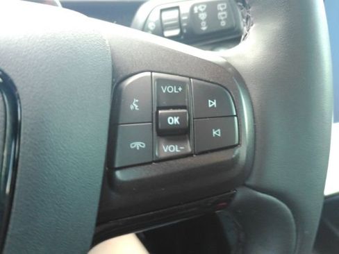 Used 2021 Ford Mustang Mach-E Premium image 36