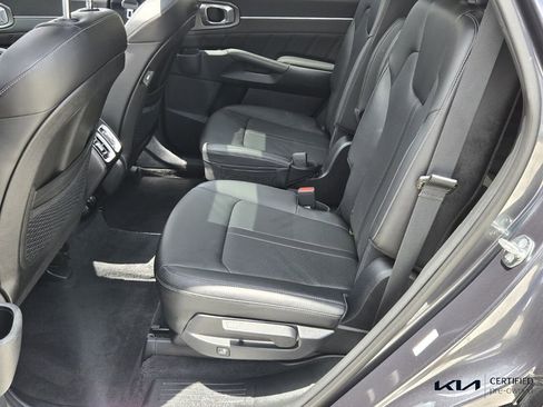 Certified 2023 Kia Sorento SX FWD image 12