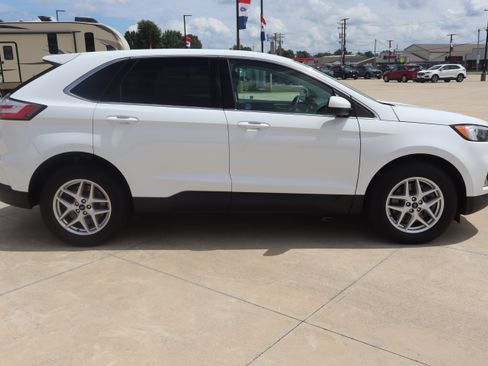 Used 2024 Ford Edge SEL w/ Convenience Package AWD/4WD image 5