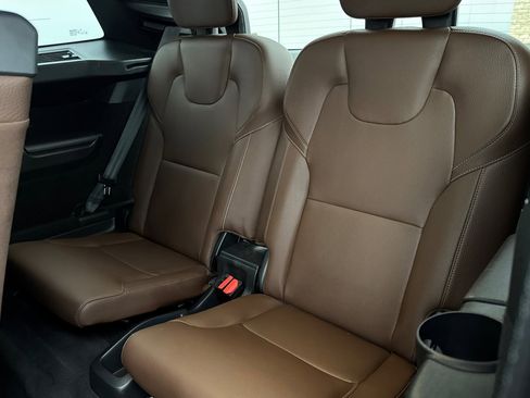 Used 2024 Volvo XC90 T8 Plus image 16