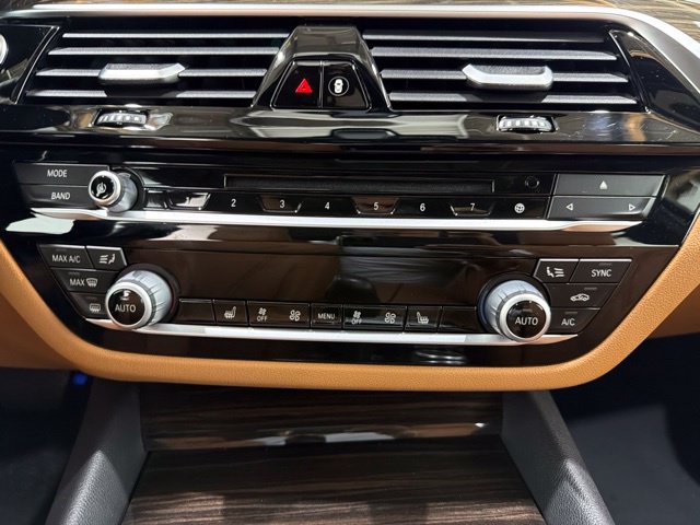 Used 2019 BMW 530i xDrive w/ Convenience Package AWD/4WD image 36