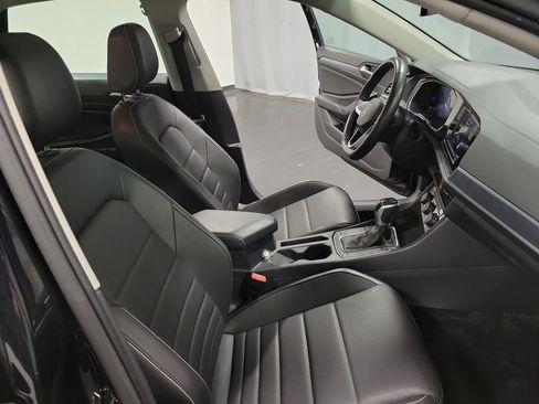 Used 2024 Volkswagen Jetta SE FWD image 22