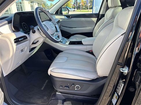 Used 2023 Hyundai Palisade Calligraphy image 8