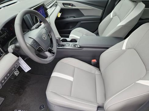 New 2026 Toyota Camry SE FWD image 11