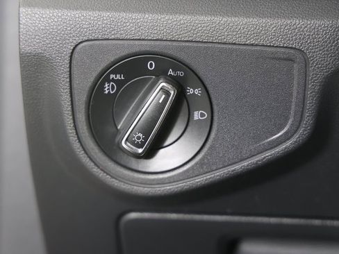 Used 2019 Volkswagen Atlas SE image 11