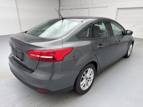 Used 2017 Ford Focus SE image 11