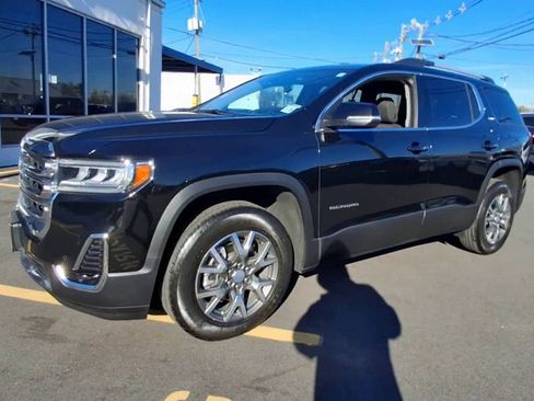 Certified 2023 GMC Acadia SLE w/ Driver Convenience Package image 6