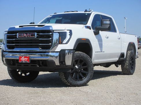 New 2026 GMC Sierra 2500 SLE w/ SLE Value Package; AWD/4WD image 7