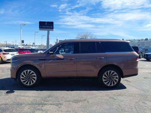New 2026 Lincoln Navigator Black Label AWD/4WD image 4