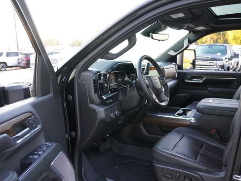 Certified 2024 Chevrolet Silverado 3500 High Country w/ High Country Premium Package AWD/4WD image 16