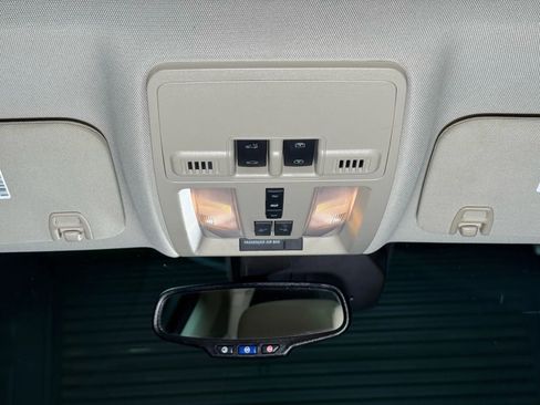 Used 2015 Cadillac SRX Luxury w/ Driver Awareness Package image 30